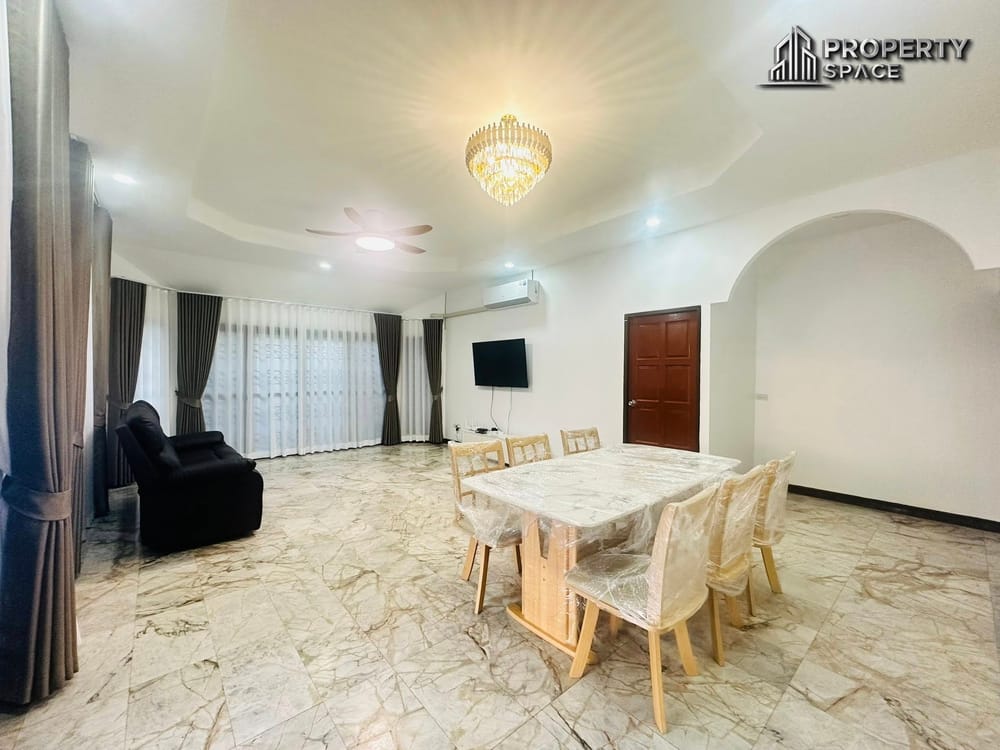 Newly Renovated 3 Bedroom House in Soi Noen Plubwan Pattaya For Rent Image 4