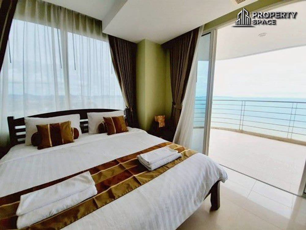 Luxury 2 Bedroom with Panoramic Sea View in La Royale Beach Beachfront Condo Image 3