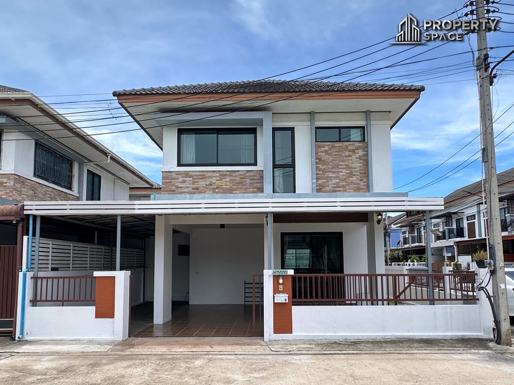 Two-Storey 3 Bedroom House Near Mabprachan Lake Pattaya For Rent Image 1