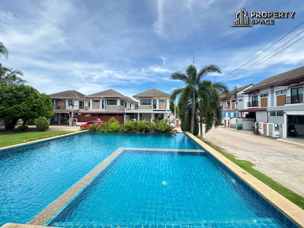 Two-Storey 3 Bedroom House Near Mabprachan Lake Pattaya For Rent Image 3