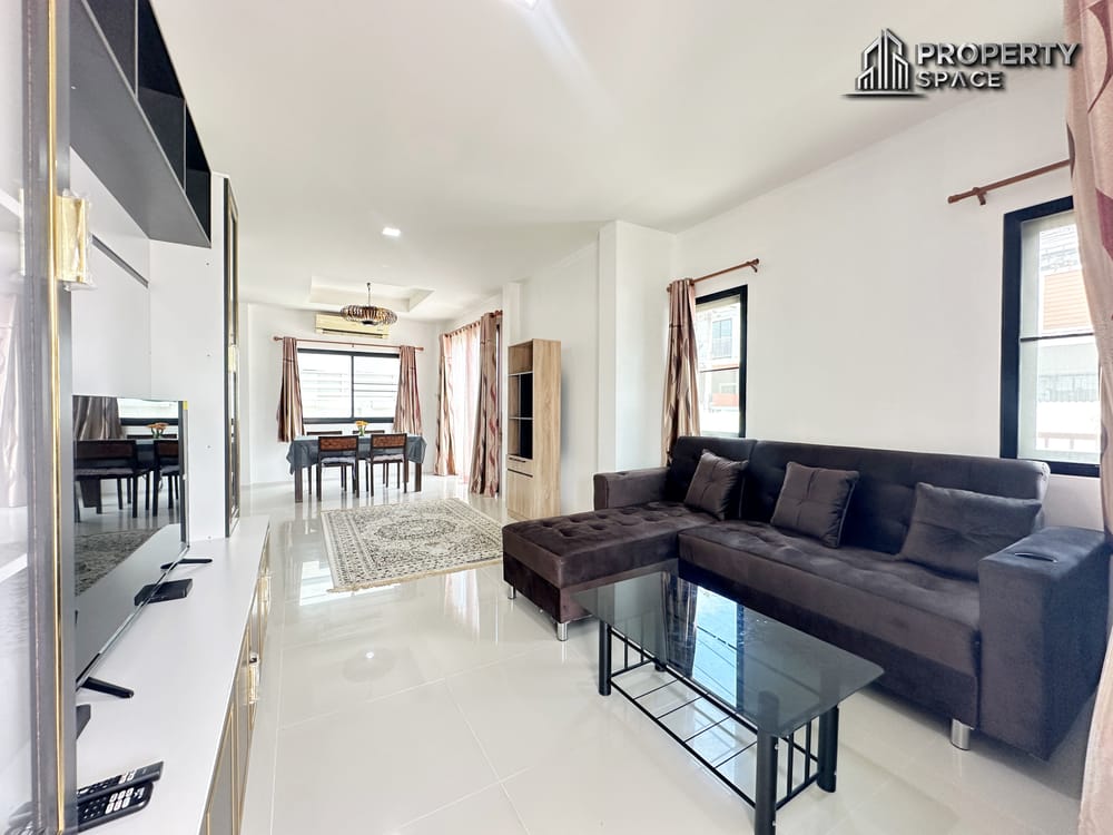 Two-Storey 3 Bedroom House Near Mabprachan Lake Pattaya For Rent Image 6
