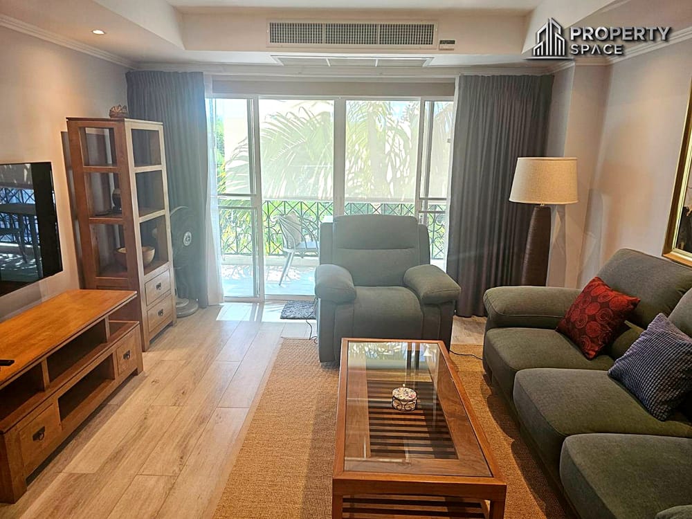 Spacious 1 Bedroom Condo in The Residence Jomtien Image 3
