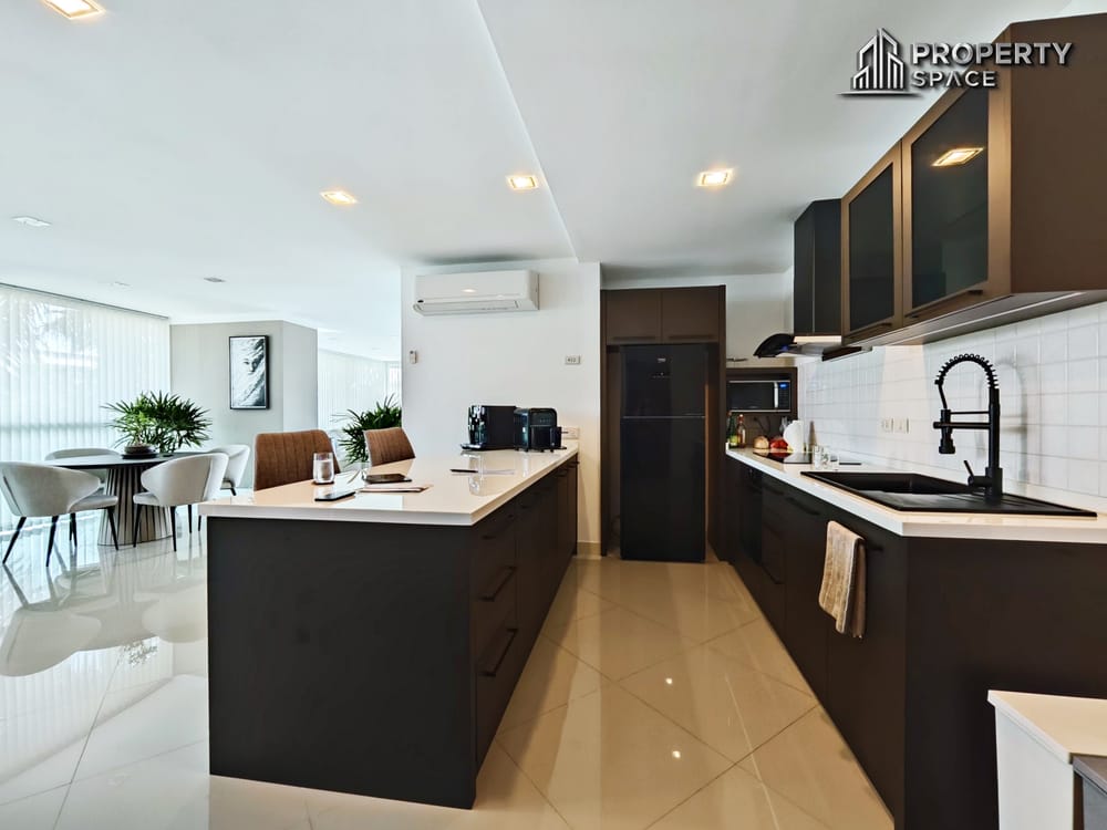 luxury-spacious-2-bedroom-corner-condo-at-laguna-heights-wongamat-for-sale-ps2440 6