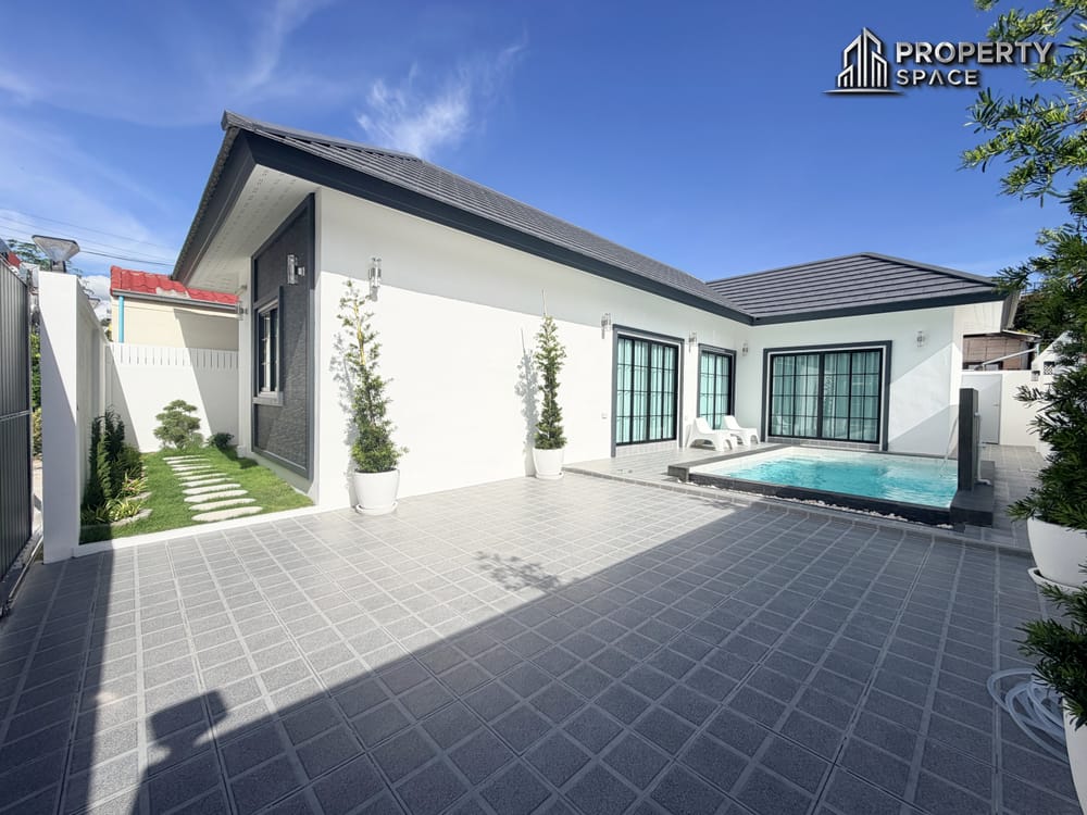 Brand New 3 Bedroom Pool Villa in Green Ville Soi Siam For Sale Image 1