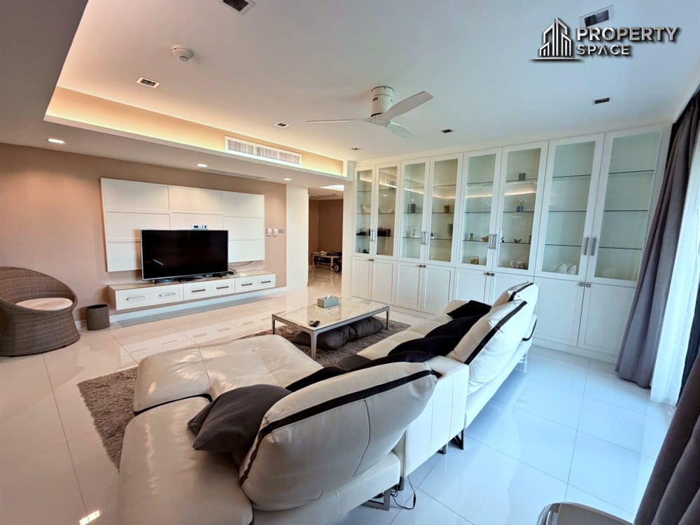 Luxury Beachfront 3 Bedroom in San Marino Condo Na Jomtien For Rent Image 3