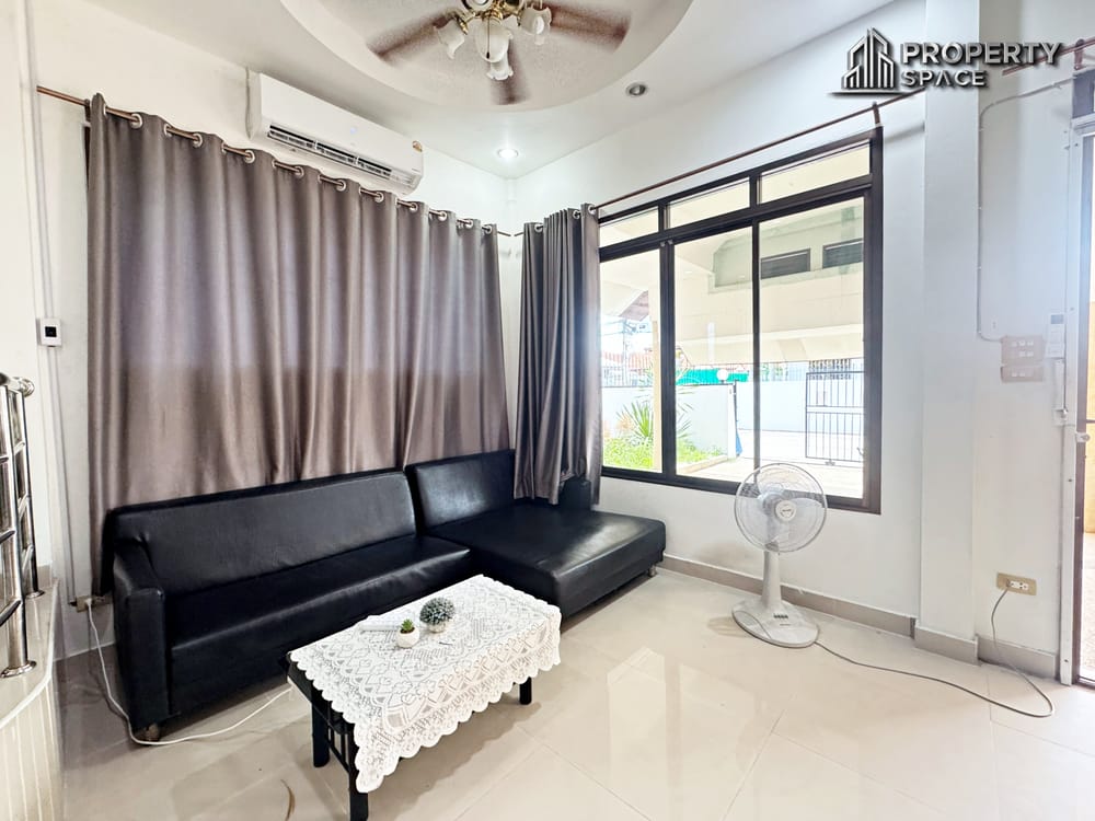 Pet-Friendly 4 Bedroom House Just 900m from Jomtien Beach For Rent Image 4