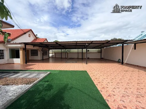 5-bedroom-house-with-separate-home-office-in-east-pattaya-for-rent-ps2417