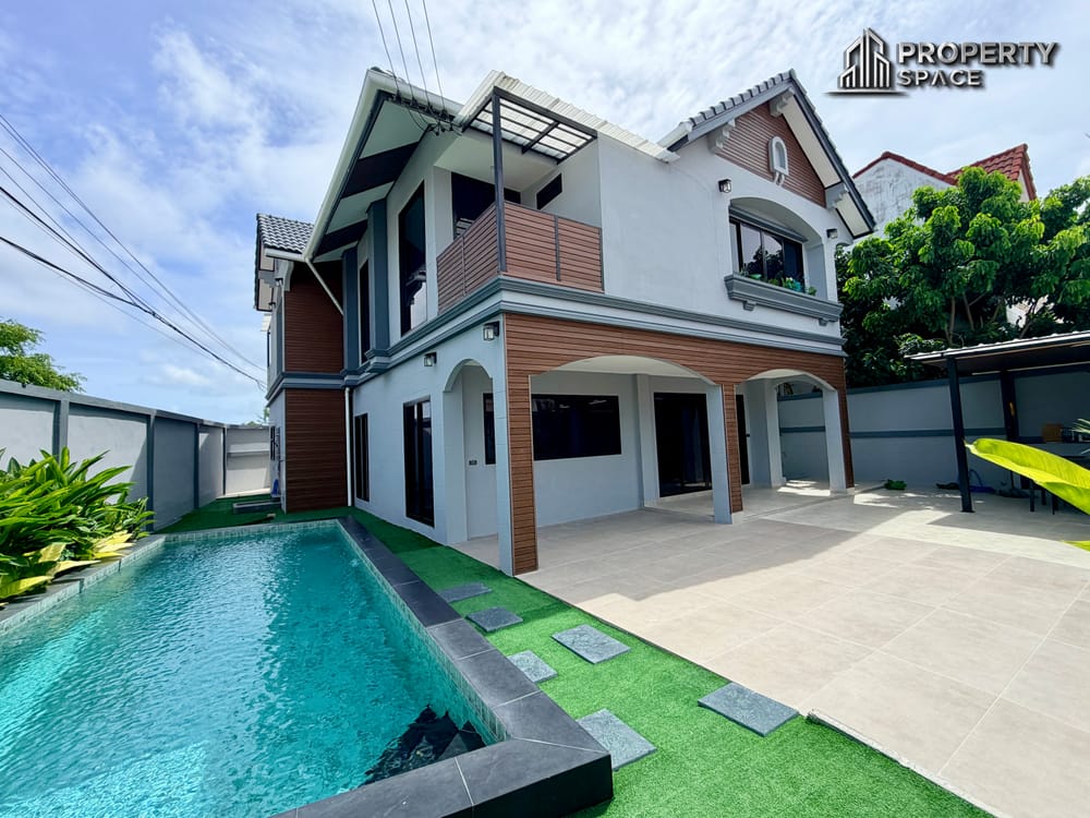 Brand New 5 Bedroom Pool Villa in Secure Village East Pattaya For Sale Image 5