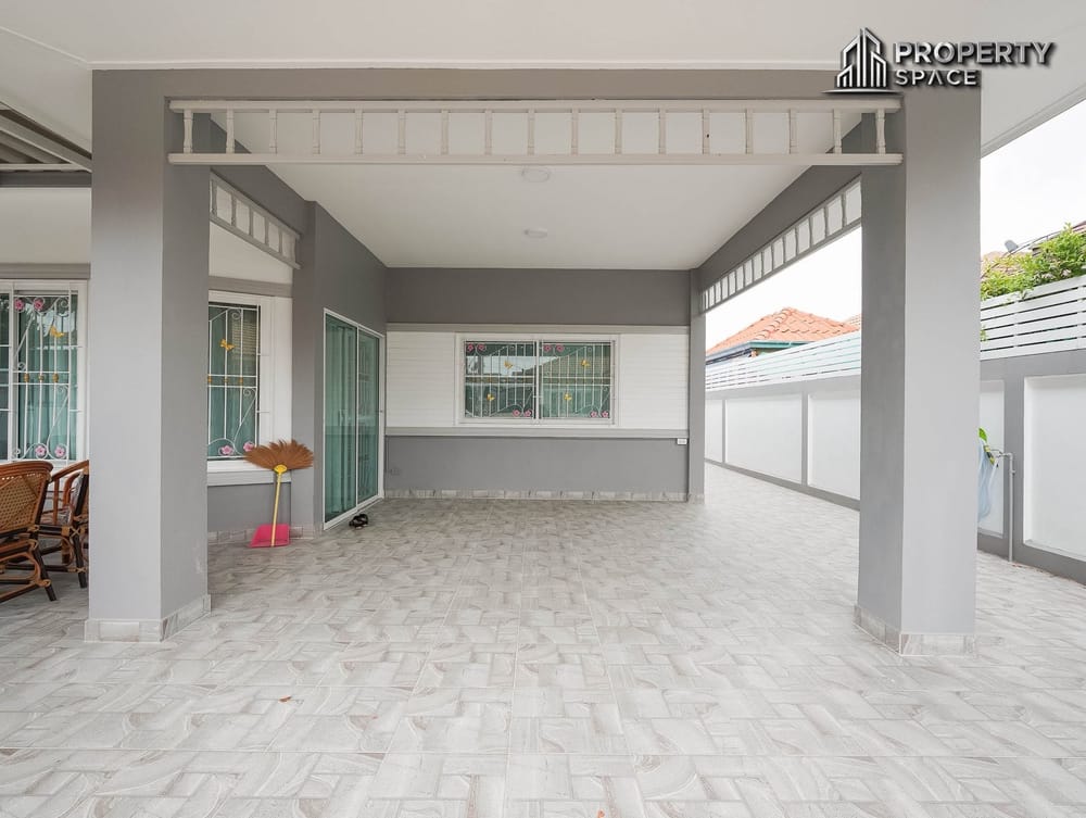 Move-In Ready 4 Bedroom Family Home in Raviporn City East Pattaya For Sale Image 4
