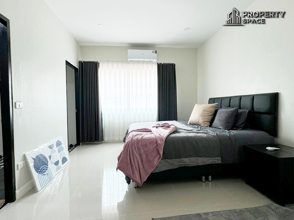 Modern 3 Bedroom Townhome in Soi Siam Country Club For Rent Image 6