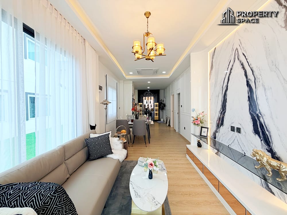 Brand New Modern Family 3 Bedroom House in East Pattaya For Sale Image 3
