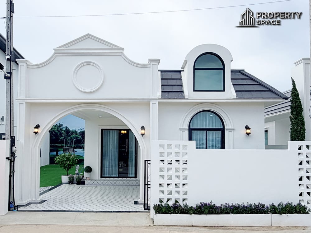 Brand New Modern Family 3 Bedroom House in East Pattaya For Sale Image 1