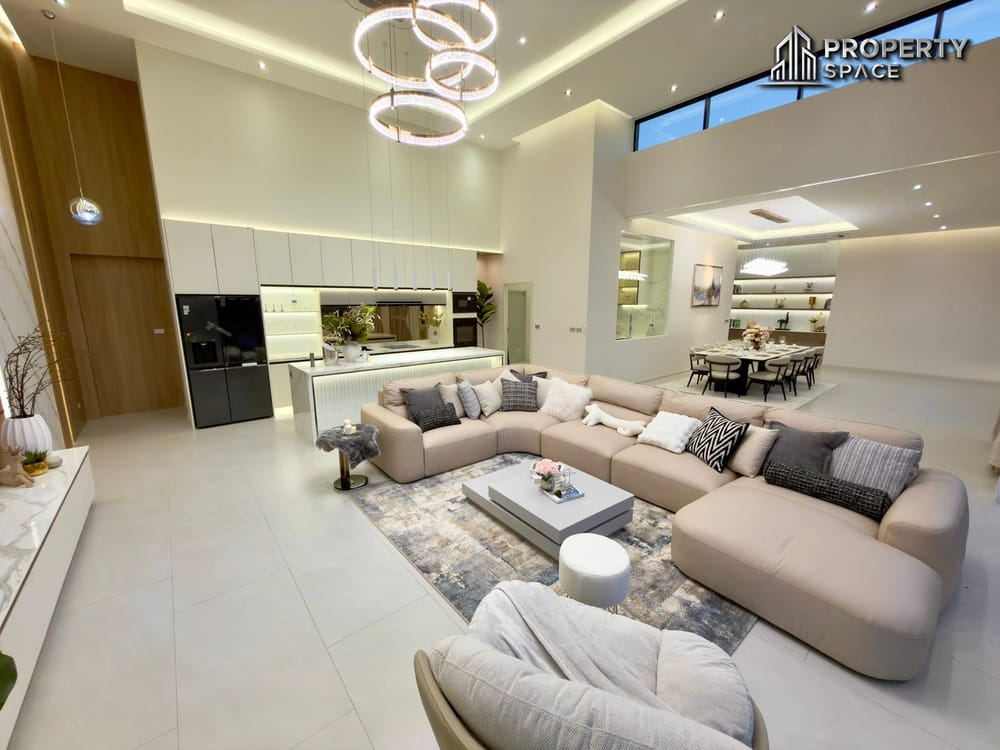 4 Bedroom Luxury Pool Villa Near Regent International School For Sale Image 4