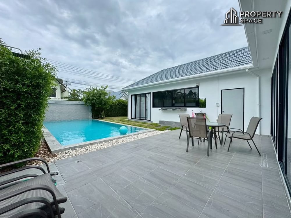 4 Bedroom Pool Villa in Nateekarn Park View For Rent Image 3