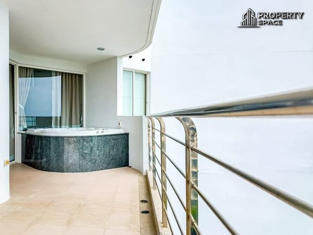 Foreign Quota Beachfront 2 Bedroom Condo with Direct Sea Views in La Royale Na Jomtien Image 3