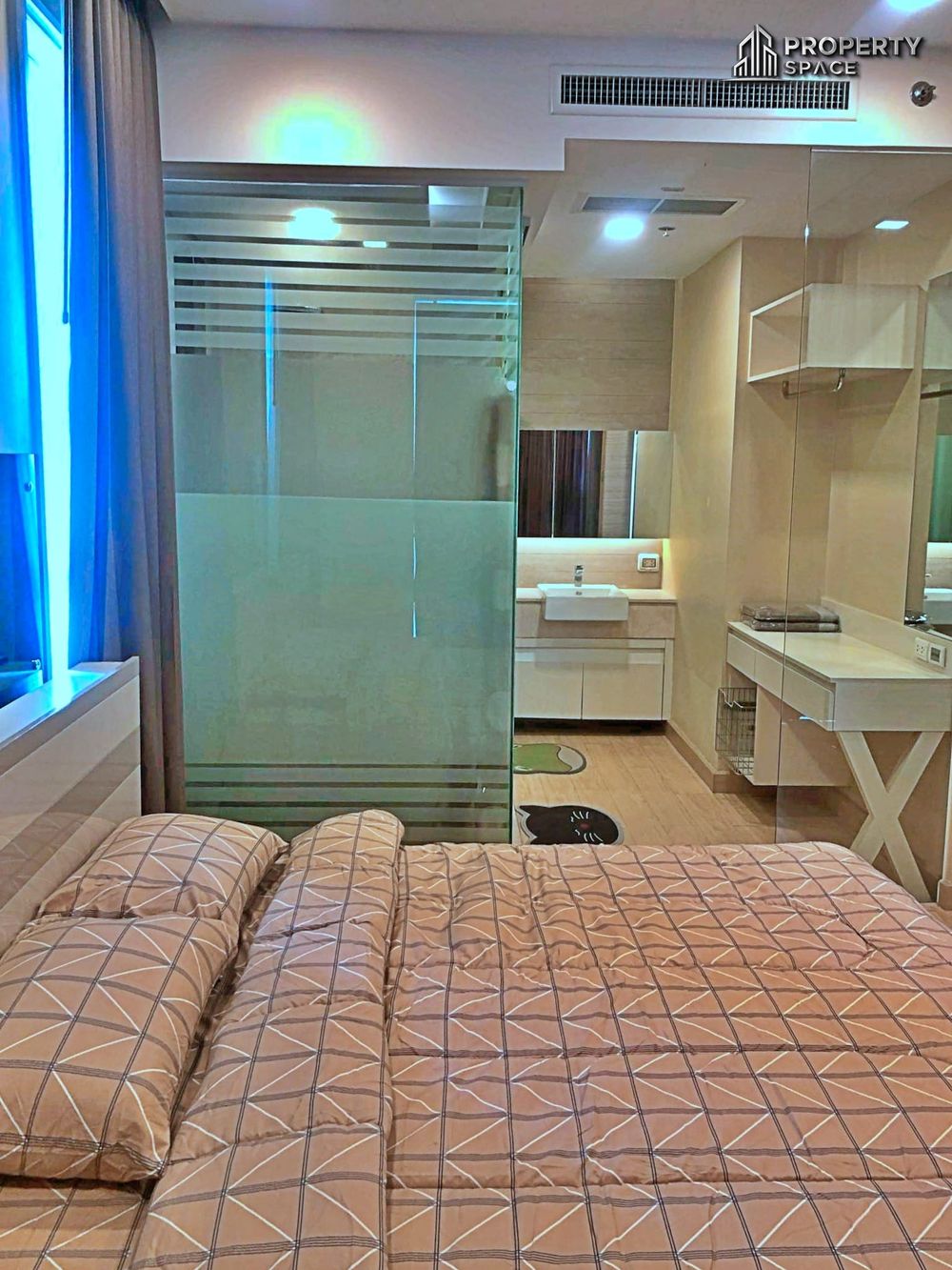 1 Bedroom In Cetus Beachfront Condo Pattaya For Sale And Rent  Image 9