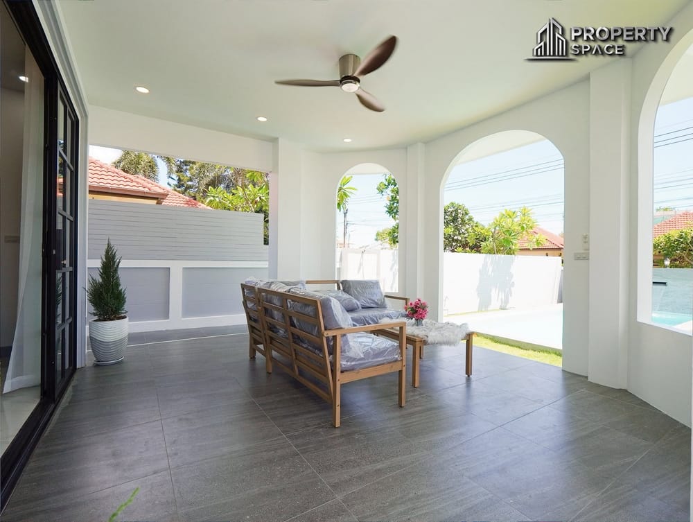 Brand New 4 Bedroom Pool Villa Near Mabprachan Lake For Sale Image 6