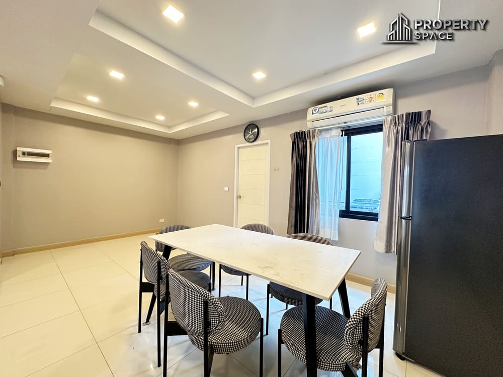 Modern 3 Bedroom Townhome In The Lake Huai Yai Near Beach For Rent Image 5