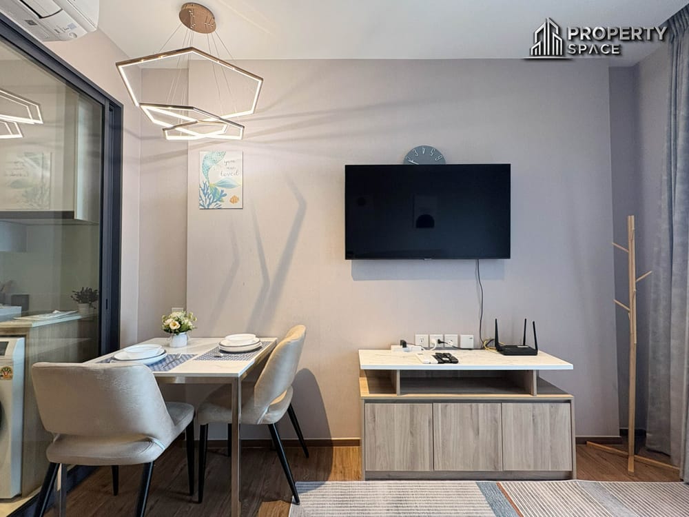 Modern Studio Condo at Once Pattaya Near Terminal 21 For Rent Image 4
