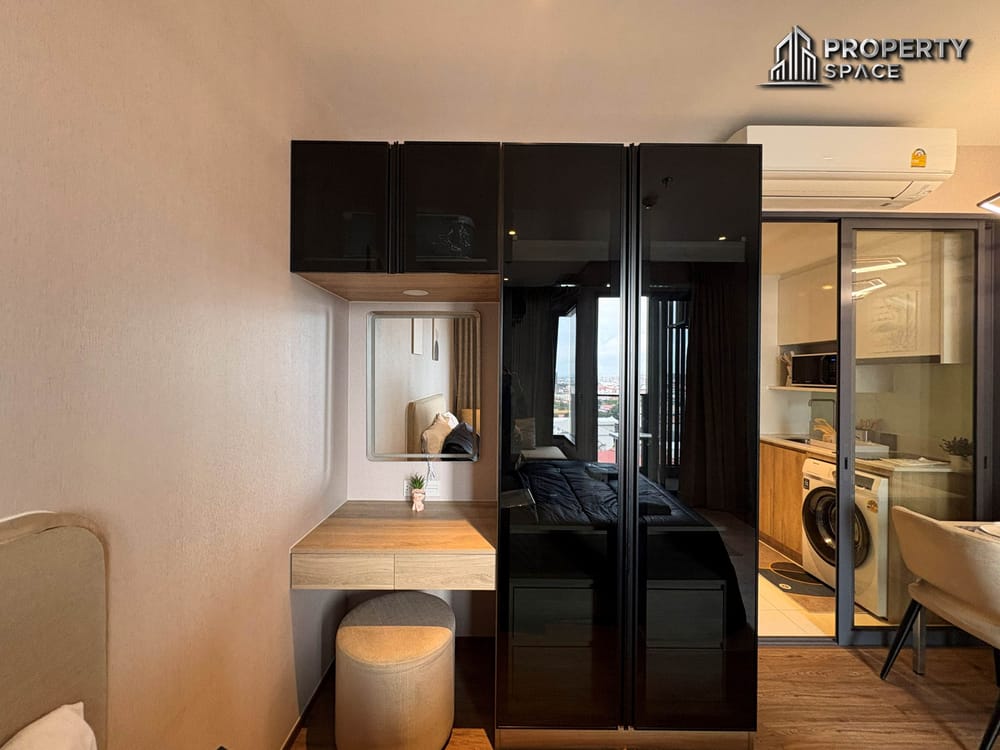 Modern Studio Condo at Once Pattaya Near Terminal 21 For Rent Image 5