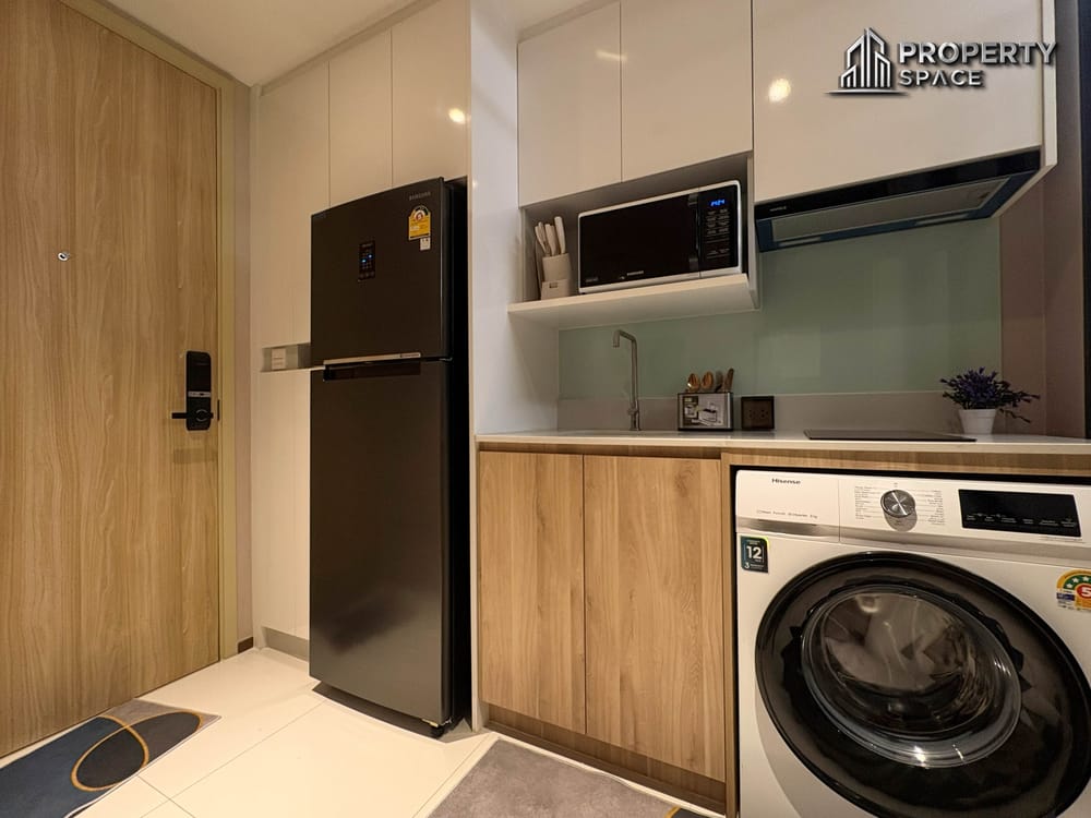 Modern Studio Condo at Once Pattaya Near Terminal 21 For Rent Image 6