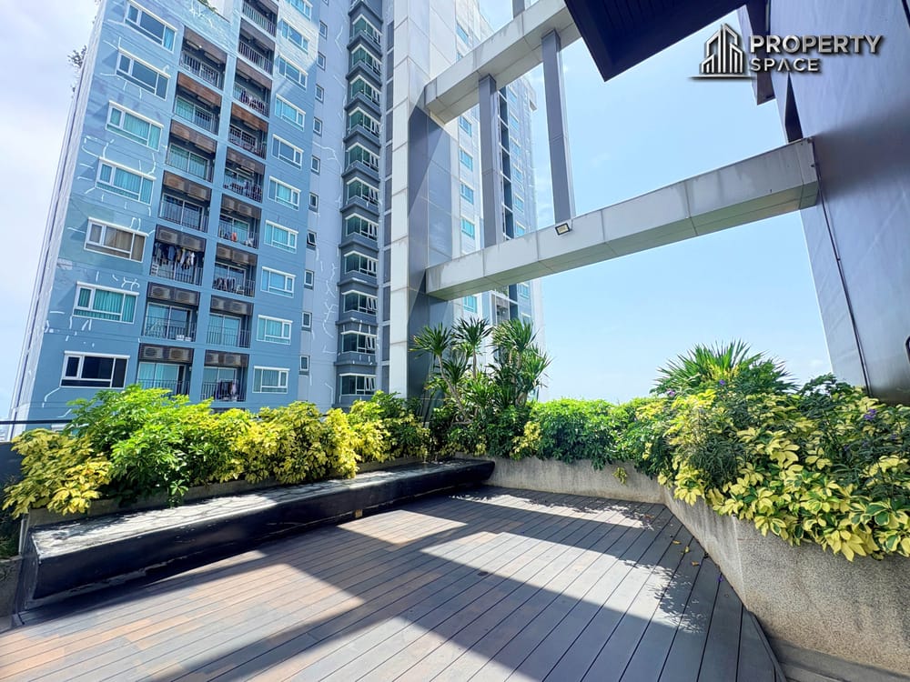 Modern 1 Bedroom Condo In Centric Sea Central Pattaya For Sale Image 3