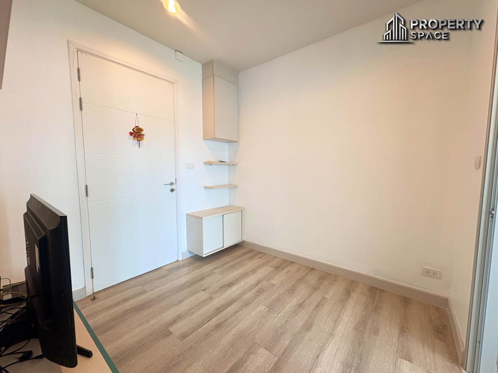 modern-1-bedroom-condo-in-centric-sea-central-pattaya-for-sale-ps2516 6