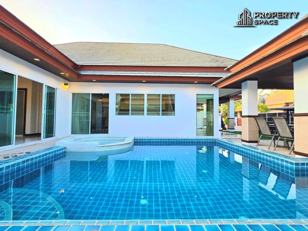3 Bedroom Pool Villa at Piam Mongkol Village for Rent Image 3