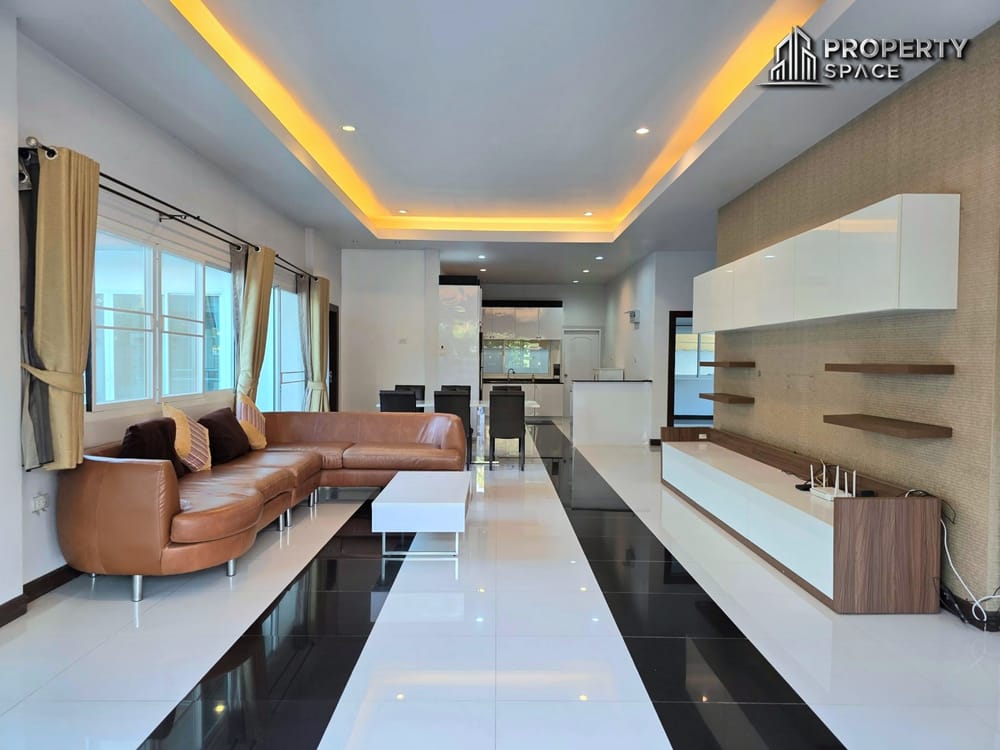 3 Bedroom Pool Villa at Piam Mongkol Village for Rent Image 6