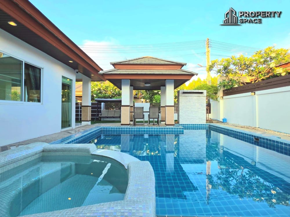 3 Bedroom Pool Villa at Piam Mongkol Village for Rent Image 1