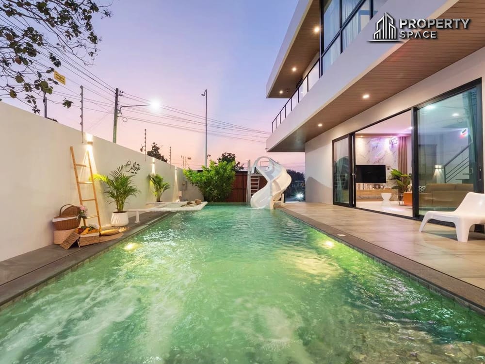 Modern Luxury 4 Bedroom Pool Villa Near Mabprachan Lake Image 3