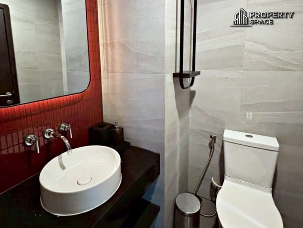 High-Floor 1 Bedroom Sea View Condo at The Base Central Pattaya For Rent Image 5