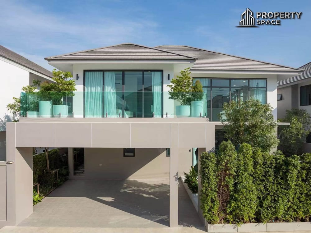 Reduced 2M! Luxury 5 Bedroom Pool Villa in The Lake Huai Yai For Sale Image 1