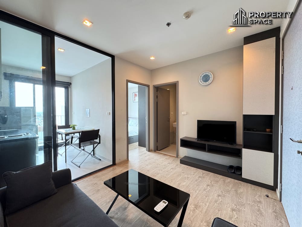 High-Floor Sea View 1 Bedroom Condo at The Base Central Pattaya For Rent Image 3