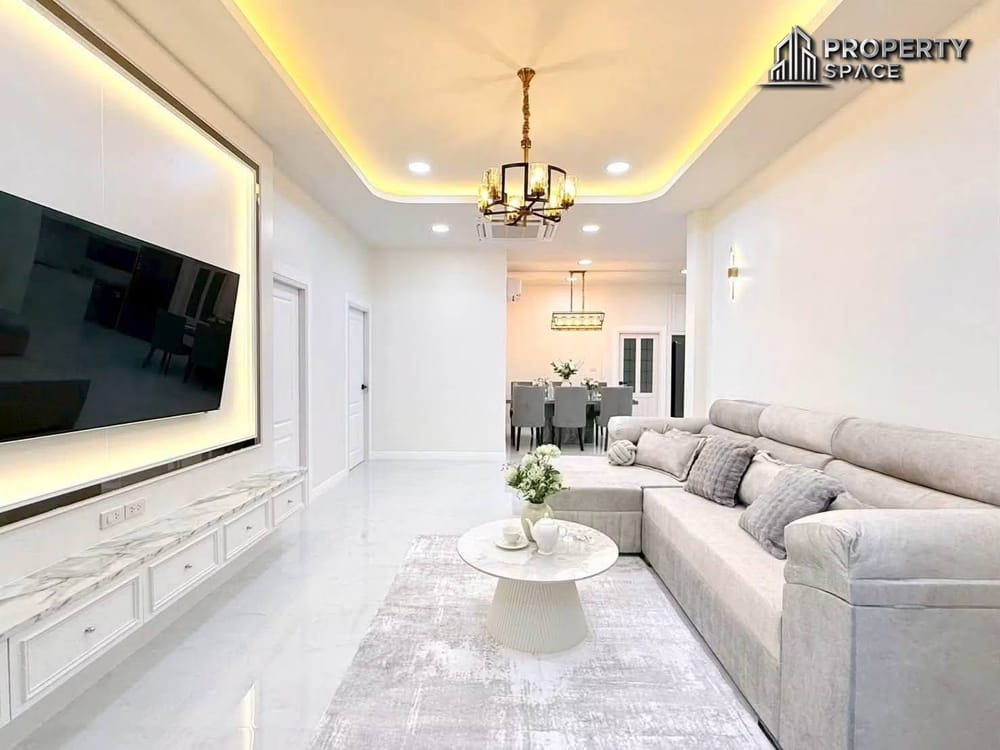 Newly Renovated 3 Bedroom Pool Villa with Owner Financing in Pattaya Tropical 2 For Sale Image 6