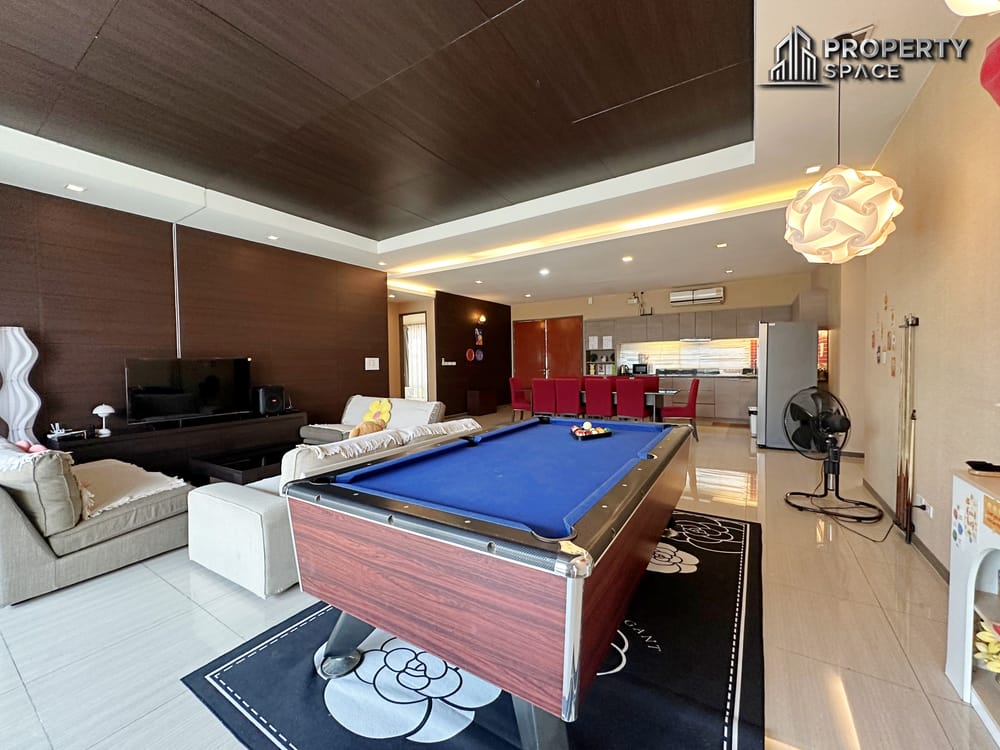 6-Bedroom Pool Villa with Private Pool & Garden Near Jomtien Beach For Rent Image 5