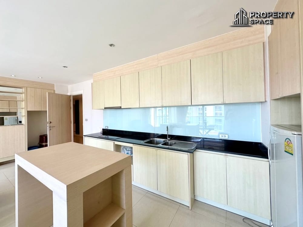 Foreign Quota 2 Bedroom Condo at Grande Caribbean Pattaya For Sale Image 4