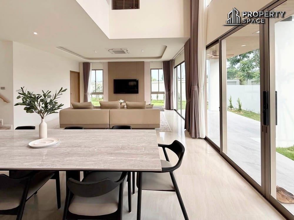 Brand New Luxury 3 Bedroom House in Patta Horizon Pattaya For Rent Image 6