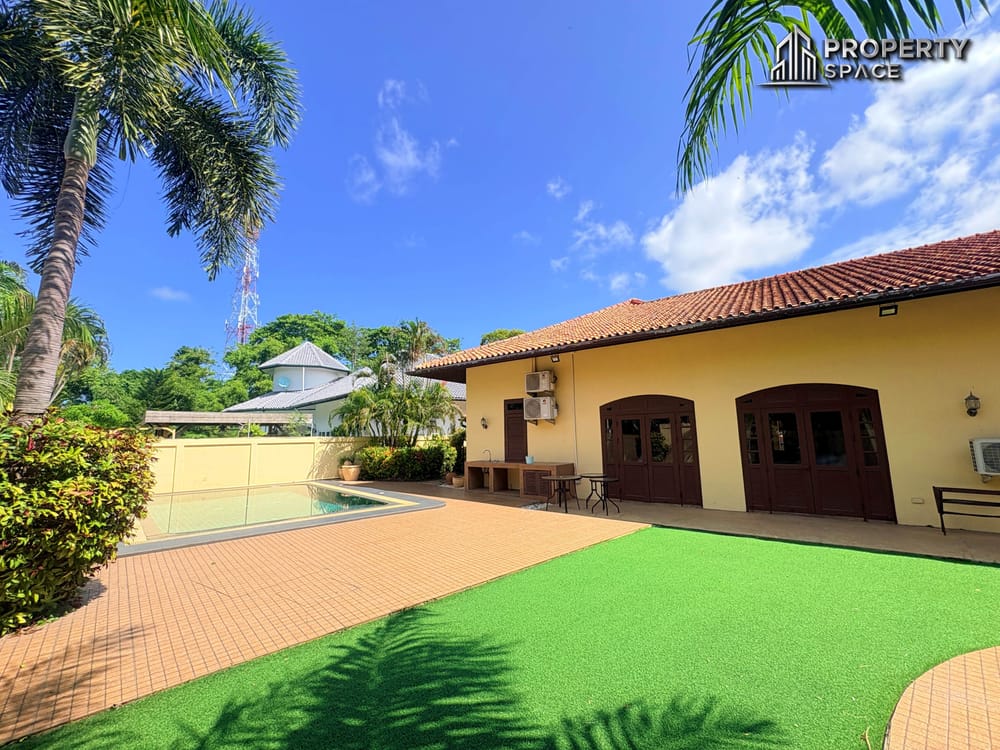 Mediterranean-Style 3 Bedroom Pool Villa in Soi Siam Country Club for Sale Image 6
