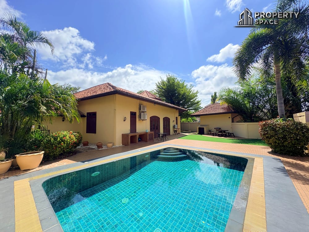 Mediterranean-Style 3 Bedroom Pool Villa in Soi Siam Country Club for Sale Image 3