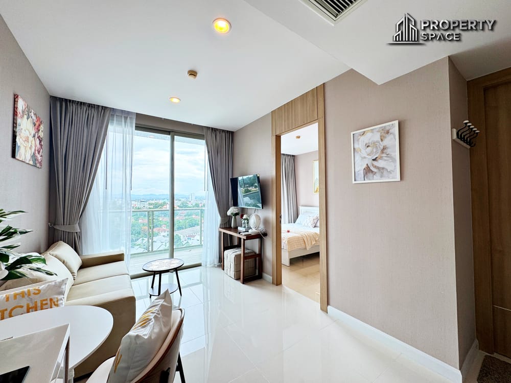 Sea View 1 Bedroom Corner unit at The Riviera Wongamat for Sale Image 3
