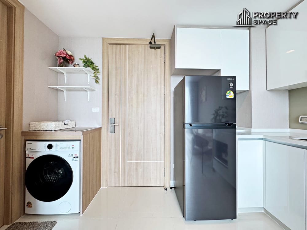 Sea View 1 Bedroom Corner unit at The Riviera Wongamat for Sale Image 6