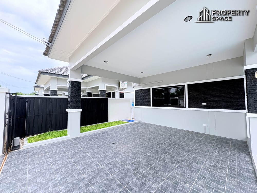 Modern 3 Bedroom Home with Private Pool in Huai Yai Pattaya For Sale Image 4