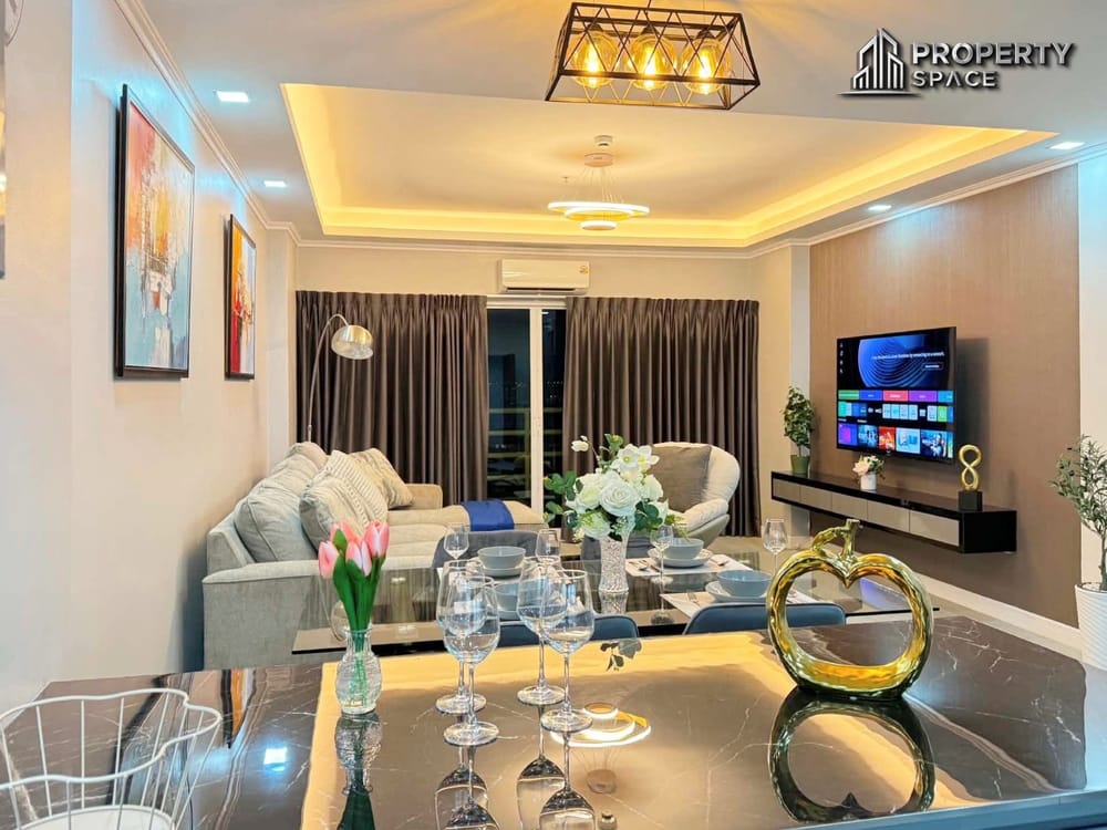 Renovated 2 Bedroom Condo For Sale Near Dongtan Beach View Talay 5D Jomtien Image 5