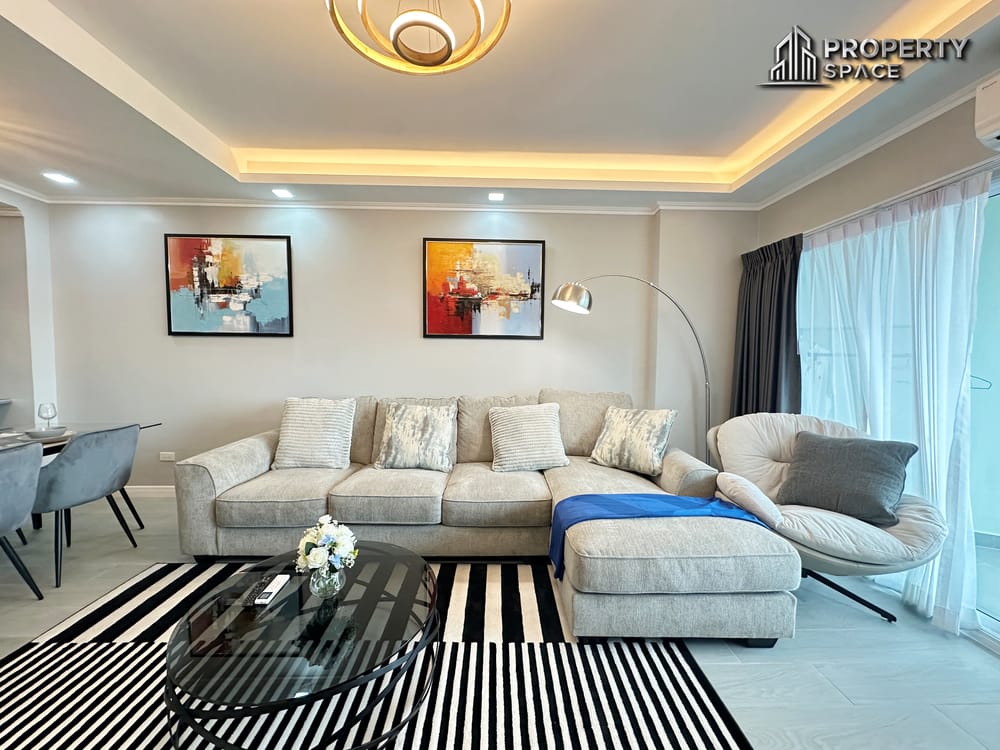 Renovated 2 Bedroom Condo For Sale Near Dongtan Beach View Talay 5D Jomtien Image 4