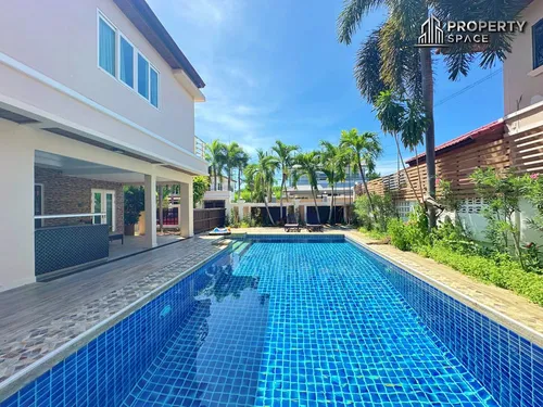 spacious-4-bedroom-family-pool-villa-in-east-pattaya-private-pool-maids-room-and-european-kitchen-ps2551