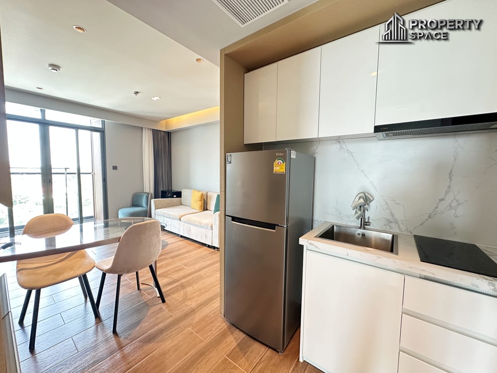 2 Bedroom High-Floor Sea View Condo in Beverly Mountain Bay For Rent Image 4
