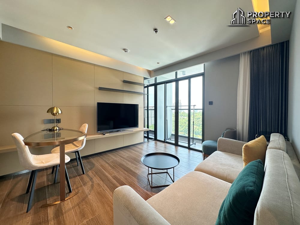 2 Bedroom High-Floor Sea View Condo in Beverly Mountain Bay For Rent Image 1