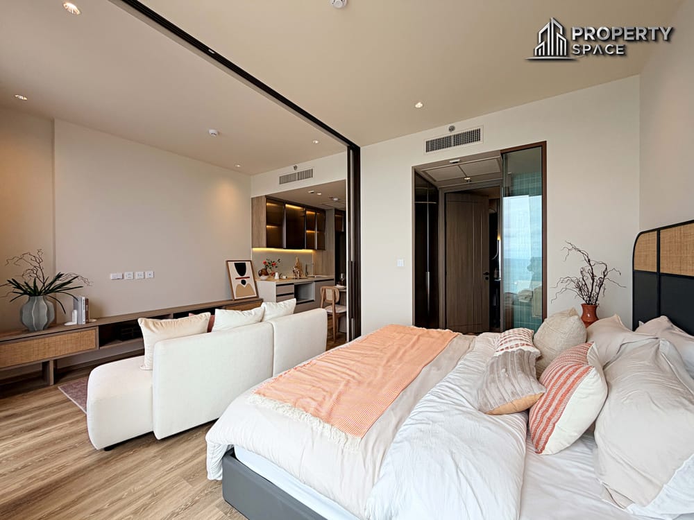 luxury-direct-sea-view-1-bedroom-condo-at-arom-jomtien-or-high-floor-beachfront-residence-ps2560 6