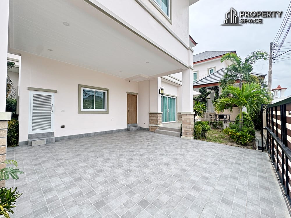 Pet-Friendly 5 Bedroom Pool Villa at Dusit Garden 6 Pattaya For Rent Image 4